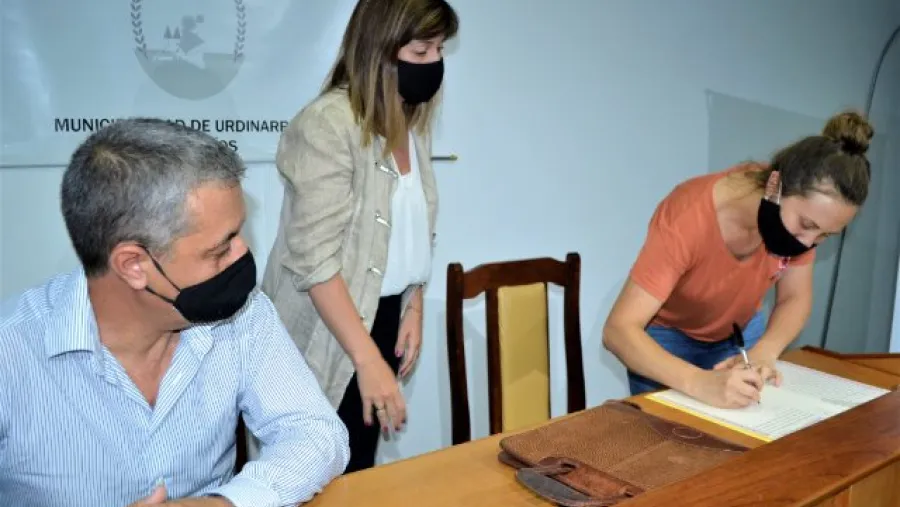 Sergio Martínez y autoridades del club Luciano 