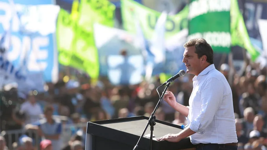 Sergio Massa aseguró hoy en Tucumán que “vamos a dar vuelta a la historia y vamos a construir un triunfo el 22 de octubre”. Sergio Massa aseguró hoy en Tucumán que “vamos a dar vuelta a la historia y vamos a construir un triunfo el 22 de octubre”.