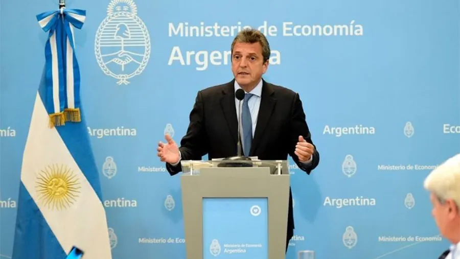 Imagen de archivo del ministro de Economía, Sergio Massa, que hoy anunció una serie de medidas para paliar los ingresos frente a la inflación y la devaluación. Imagen de archivo del ministro de Economía, Sergio Massa, que hoy anunció una serie de medidas para paliar los ingresos frente a la inflación y la devaluación.