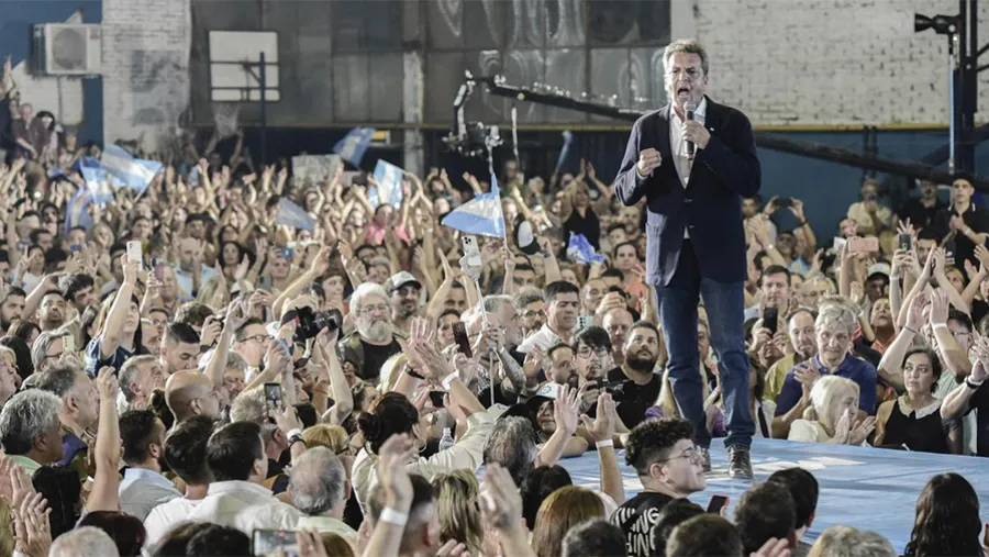 Sergio Massa en Córdoba adelantó que su ministro de Economía en caso de ser presidente, será “de otro sector político”. Sergio Massa en Córdoba adelantó que su ministro de Economía en caso de ser presidente, será “de otro sector político”.