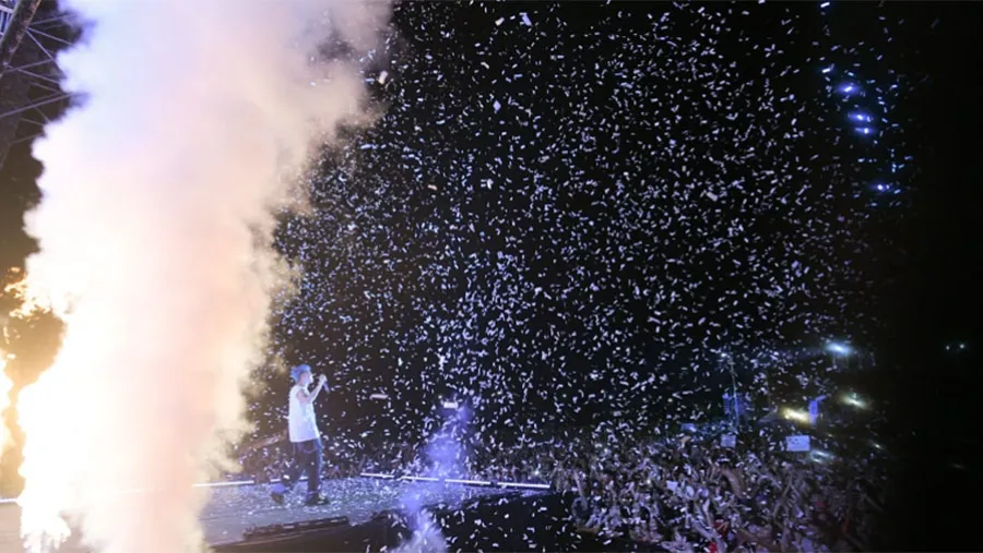 El Kuelgue, Zoe Gotusso y bandas ganadoras del Premate, además del cordobés Luck Ra y Babasónicos, hicieron bailar y cantar a casi 90 mil personas en la Fiesta Nacional del Mate, a la vera del río Paraná, en la Plaza de las Colectividades en el Parque Urquiza. Foto: Gentileza Municipalidad de Paraná.