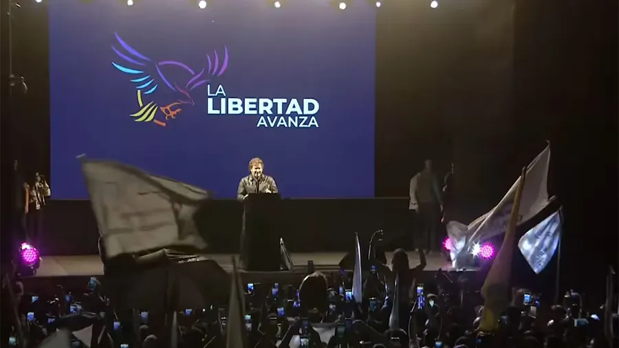 Milei lanza el partido de La Libertad Avanza y arremetió contra la clase política y los medios de comunicación. Milei lanza el partido de La Libertad Avanza y arremetió contra la clase política y los medios de comunicación.