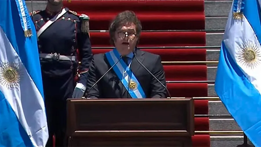 Milei adelanto que “habrá estanflación, pero no es algo muy distinto a lo que pasó en los últimos 12 años, cuando el PBI per cápita cayó 15% en un contexto donde acumulamos 5 mil por ciento de inflación”. Milei adelanto que “habrá estanflación, pero no es algo muy distinto a lo que pasó en los últimos 12 años, cuando el PBI per cápita cayó 15% en un contexto donde acumulamos 5 mil por ciento de inflación”.