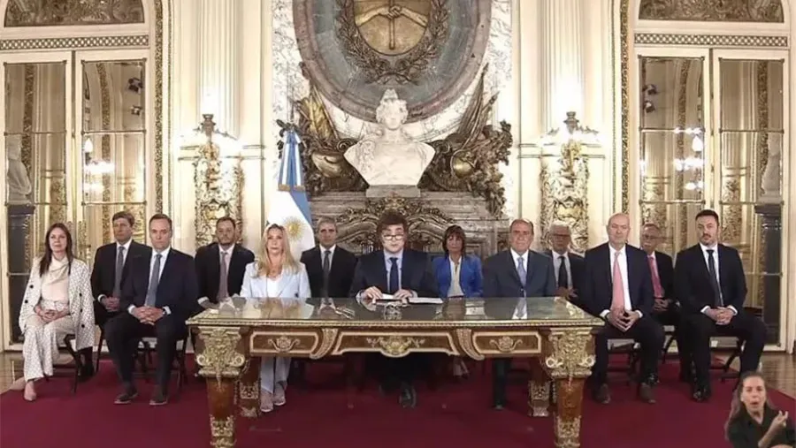 El gabinete de Milei sin la vicepresidenta: todo un símbolo que también será decisivo en los tiempos por venir.