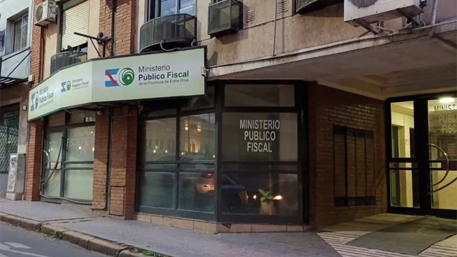 El Ministerio Público Fiscal confirmó que recurrirá a la Corte Suprema por el otorgamiento de la libertad a Sergio Urribarri y Juan Pablo Aguilera. El Ministerio Público Fiscal confirmó que recurrirá a la Corte Suprema por el otorgamiento de la libertad a Sergio Urribarri y Juan Pablo Aguilera.
