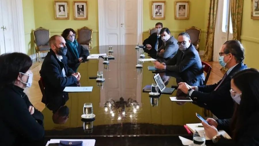 El gobierno prepara el temario y convocaría a sesiones extraordinarias a mediados de enero El gobierno prepara el temario y convocaría a sesiones extraordinarias a mediados de enero