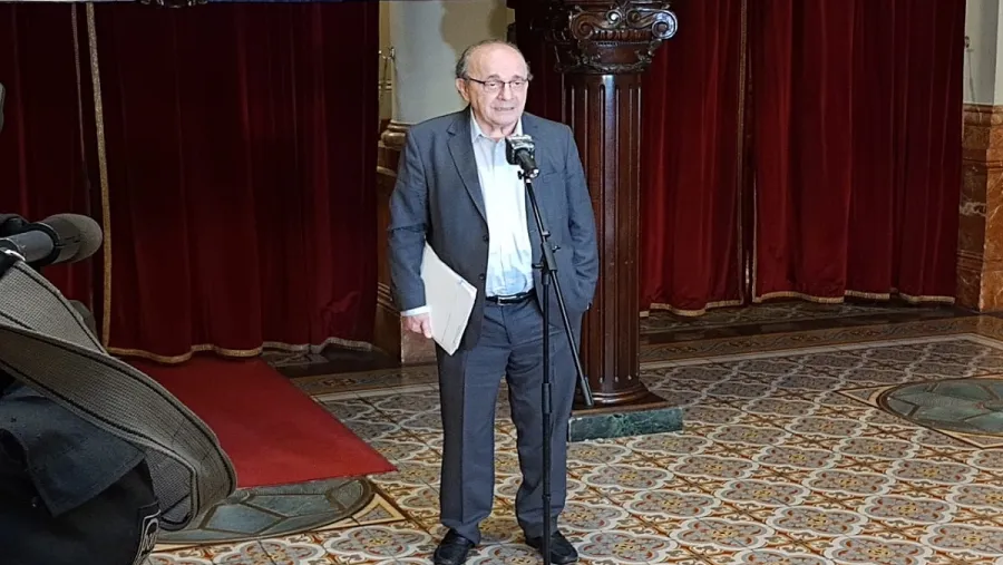 La comisión es presidida por Leopoldo Moreau