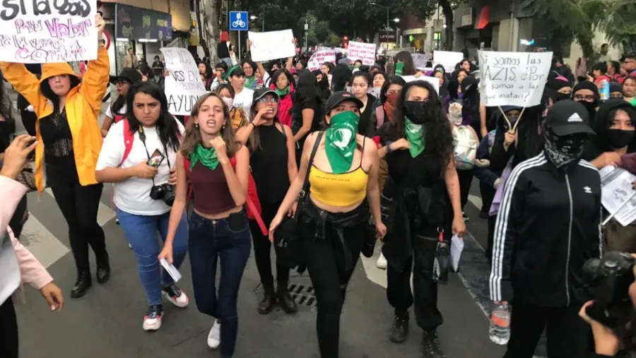Mujeres Mujeres