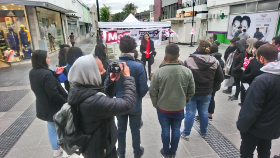 El Frente de Izquierda cerró su campaña en Paraná