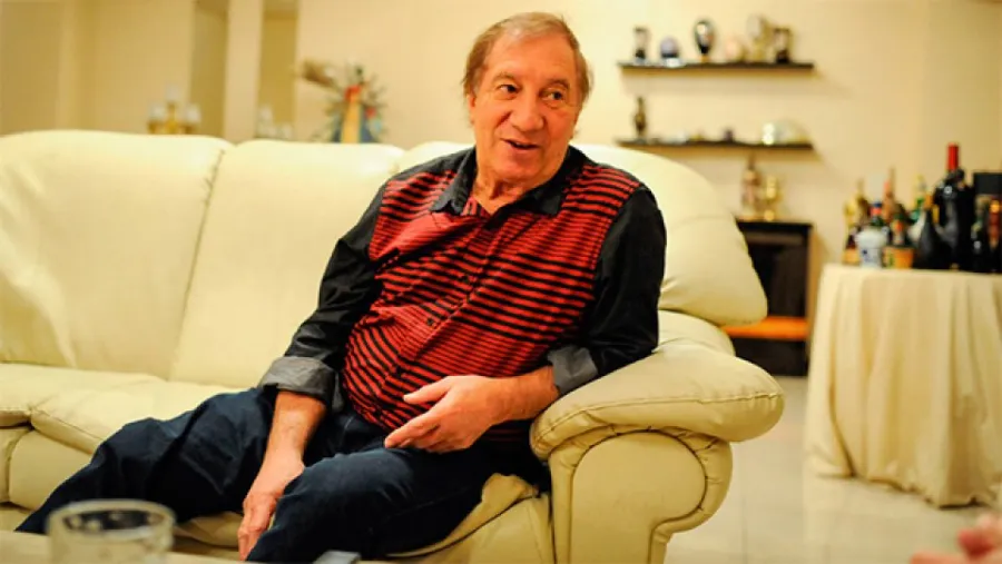 Con un tercer test, descartaron que Carlos Bilardo tenga coronavirus