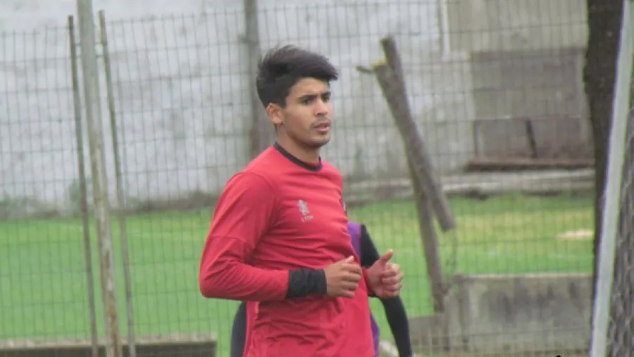 De León meterá mano en la formación de Patronato para jugar en el Bajo Flores