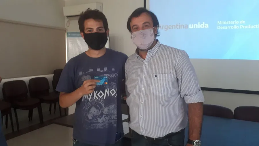 Promueven la capacitación para la inserción laboral de los jóvenes en Paraná Promueven la capacitación para la inserción laboral de los jóvenes en Paraná