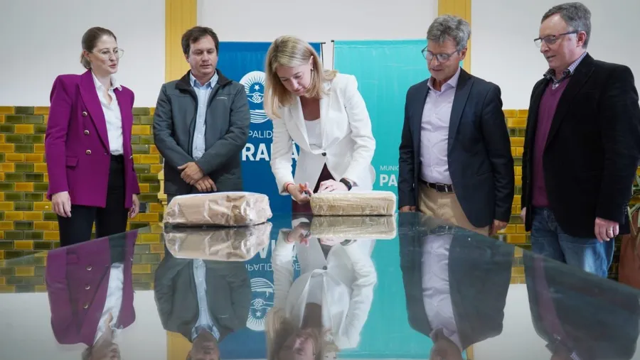 Dos oferentes presentaron ofertas para poner en valor la Plaza Carbó Dos oferentes presentaron ofertas para poner en valor la Plaza Carbó