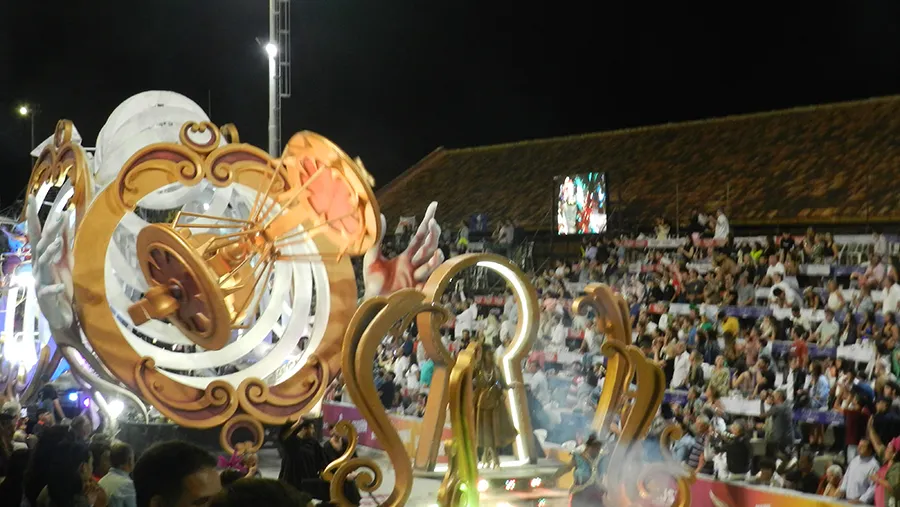 Con gran expectativa se vive desde Gualeguaychú la cuarta noche del Carnaval del País, que será inaugurada por la comparsa O´Bahía (Club de Pescadores).
