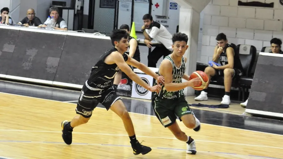 Estudiantes de Concordia Básquet: Estudiantes de Concordia festejó en La Banda por la Liga de Desarrollo