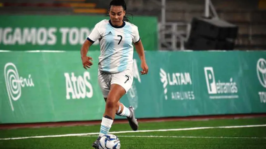 Citaron a dos entrerrianas a la selección femenina para jugar en la fecha FIFA