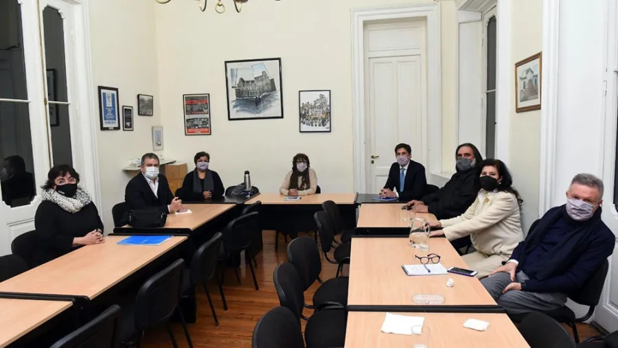 Para Ctera, el aumento a docentes tendría que ser “del 45 al 50%”