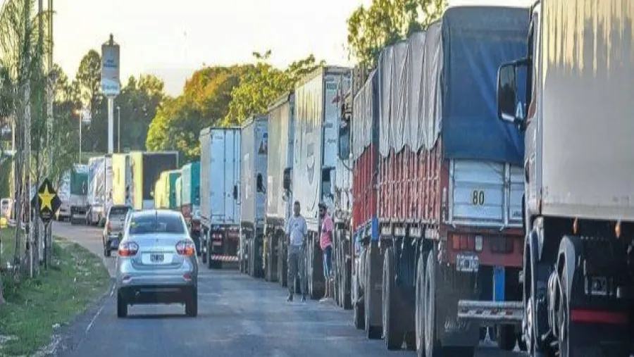 Tras orden de la Justicia, se levantó el corte de transportistas en acceso al Túnel Tras orden de la Justicia, se levantó el corte de transportistas en acceso al Túnel