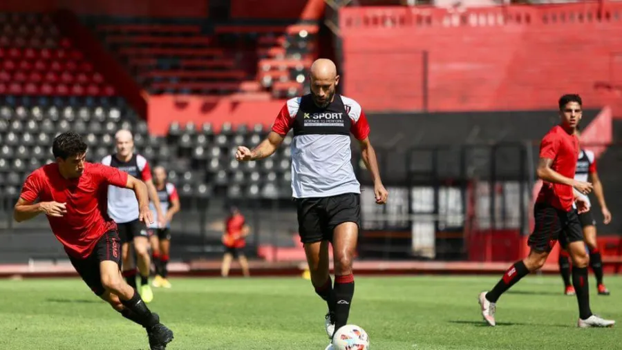 Carlos Quintana ya está recuperado y a disposición de Facundo Sava en Patronato