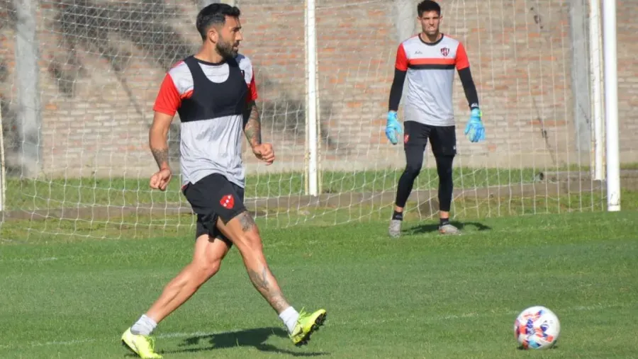 Patronato dejó atrás la derrota del domingo para pensar en su visita a Newell’s Patronato dejó atrás la derrota del domingo para pensar en su visita a Newell’s