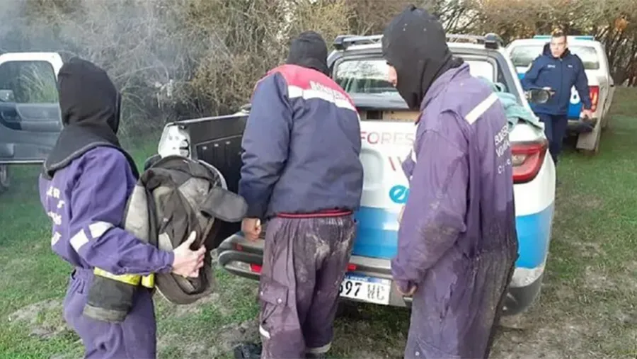 Trabajó en el lugar personal de la Departamental Concepción del Uruguay (comisaría de Colonia Elia, Sub Comisaria Sauce, Comisaría de San Justo y División Operaciones), y los Bomberos Voluntarios de Colonia Elia. Trabajó en el lugar personal de la Departamental Concepción del Uruguay (comisaría de Colonia Elia, Sub Comisaria Sauce, Comisaría de San Justo y División Operaciones), y los Bomberos Voluntarios de Colonia Elia.
