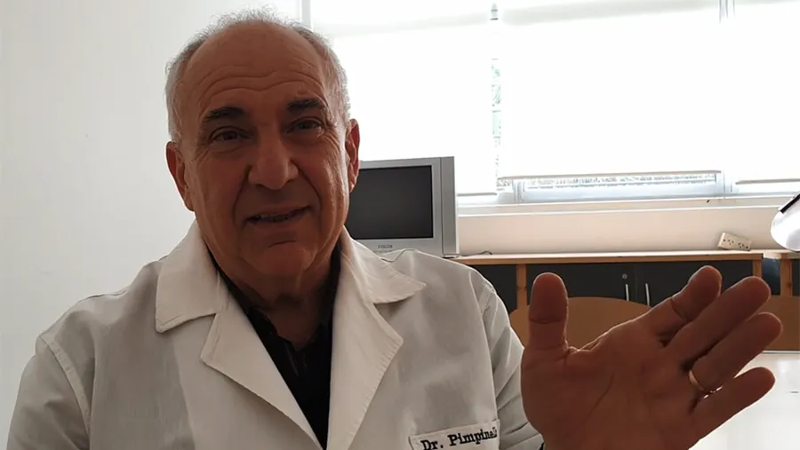 Pascual Pimpinela es jefe del Cuerpo Médico Forense de Santa Fe y tiene más de veinte años de experiencia realizando pericias médicas.