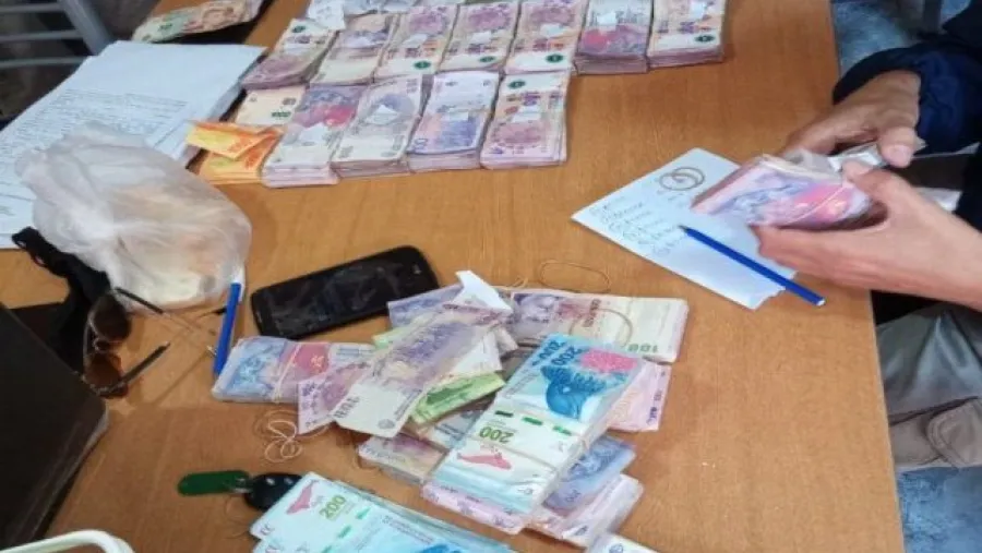 Recuperaron parte del dinero robado a la estación YPF de Paraná Recuperaron parte del dinero robado a la estación YPF de Paraná