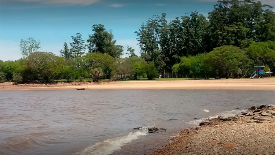 Playa Lago Salto Grande