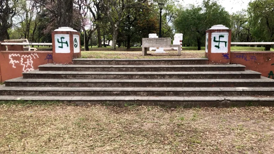 Repudio por pintadas antisemitas en el Parque Urquiza de Paraná