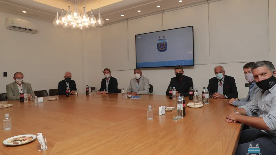  “Cada provincia y cada club están trabajando su protocolo”, aseguró Claudio Tapia