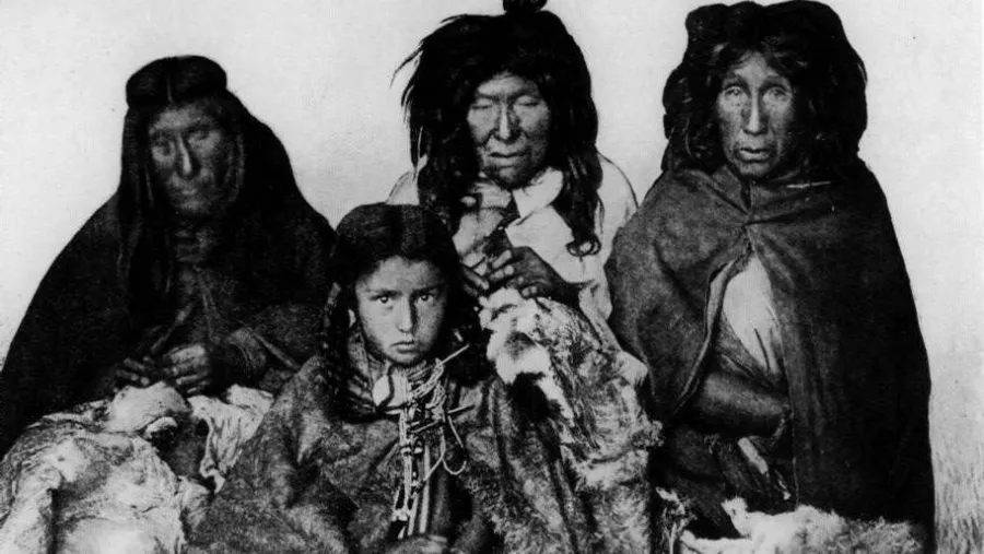 “Prisiones de la Ciencia: Museo de La Plata, 1886”