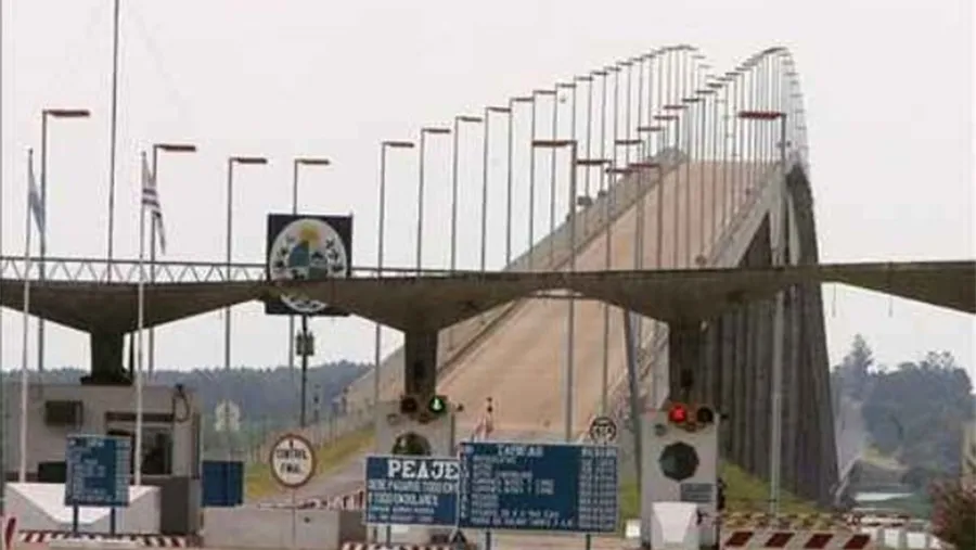 El mayor decomiso de cocaína fue detectado en el puente internacional “General San Martín”. La Justicia Federal secuestró 215 kilos de cocaína. El mayor decomiso de cocaína fue detectado en el puente internacional “General San Martín”. La Justicia Federal secuestró 215 kilos de cocaína.
