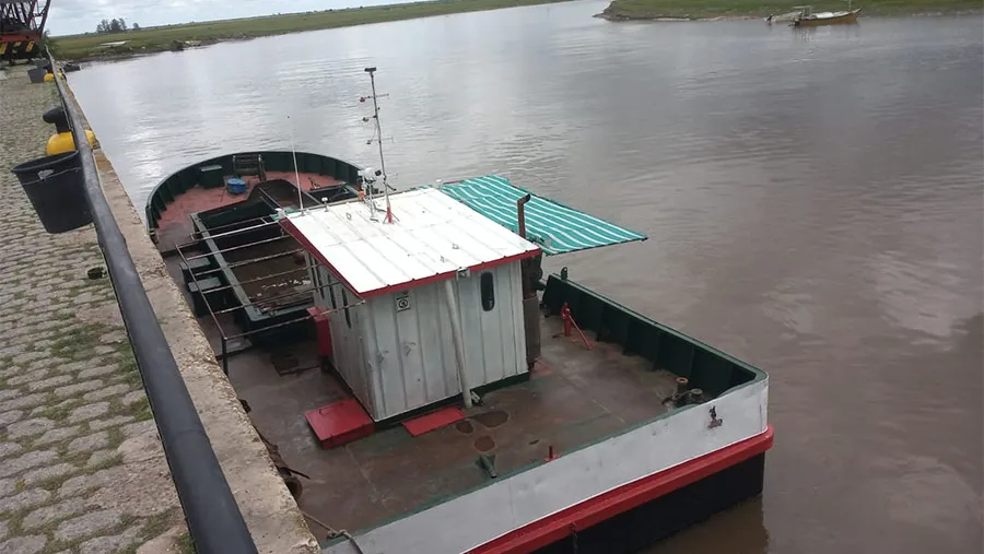En Puerto Ruiz –Gualeguay- está escalando un conflicto ambiental hacia lo social por el extractivismo de arenas del río, mientras la Secretaría de Ambiente mira para otro lado.