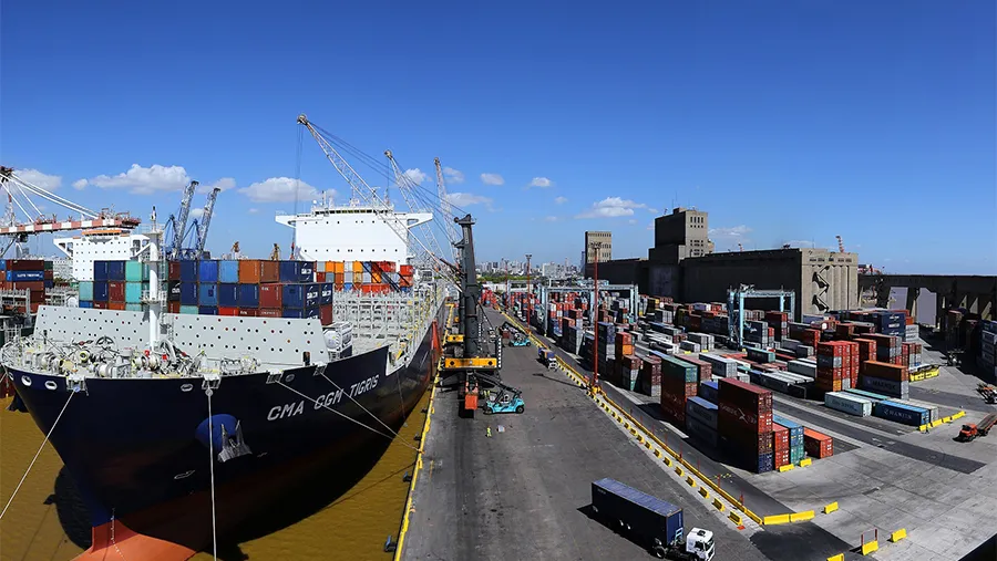 El Gobierno nacional lanzó un paquete de medidas para fortalecer las reservas internacionales, impulsar la producción y las exportaciones.