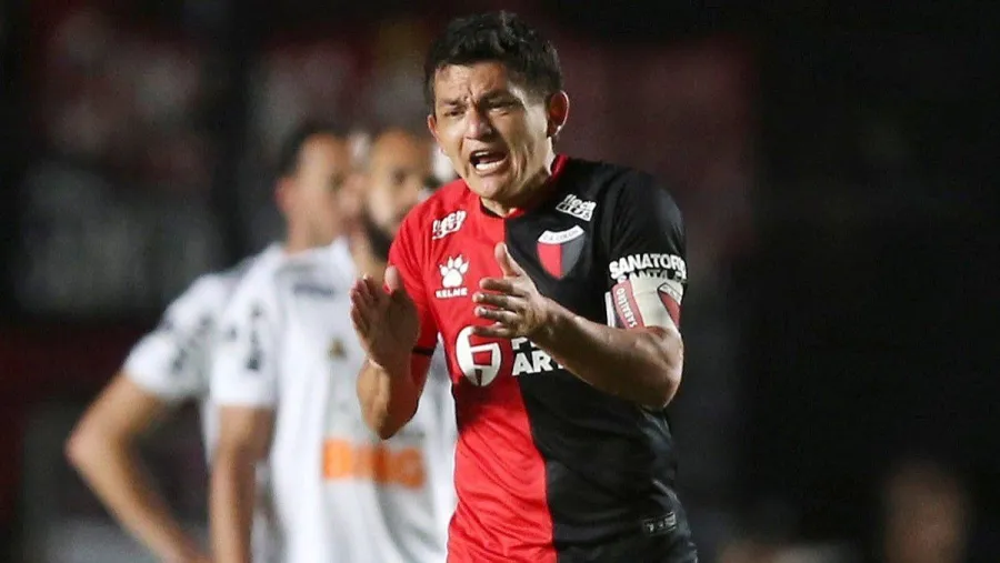 Colón de Santa Fe no contará con el “Pulga” Rodríguez en el estadio Monumental
