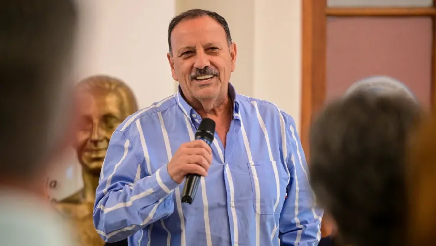 La Junta Electoral del PJ resolvió excluir a la lista “Federales, un grito de corazón”, que lidera el gobernador Ricardo Quintela, de las elecciones internas. La Junta Electoral del PJ resolvió excluir a la lista “Federales, un grito de corazón”, que lidera el gobernador Ricardo Quintela, de las elecciones internas.