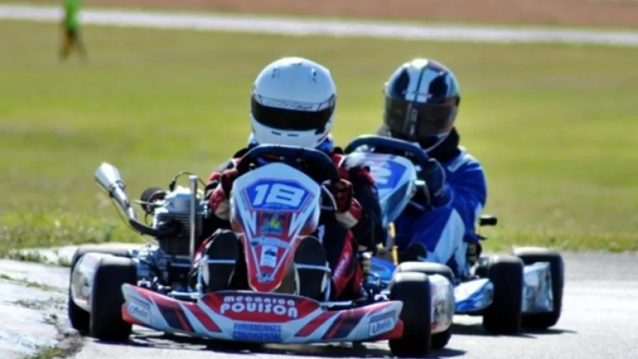 Kartking Pilotos de karting tuvieron su ensayo en el autódromo de Concordia