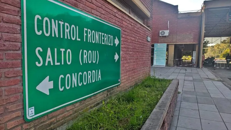Por el aumento diario de personas, permiten ingreso ilimitado por el paso Concordia–Salto Por el aumento diario de personas, permiten ingreso ilimitado por el paso Concordia–Salto