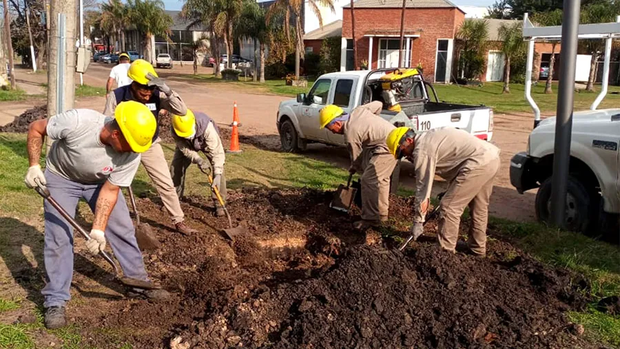 Se habilitó en Urdinarrain una primera etapa de la red de gas natural y los vecinos ya puedan conectarse al servicio. Con esta obra se benefició a 418 familias.