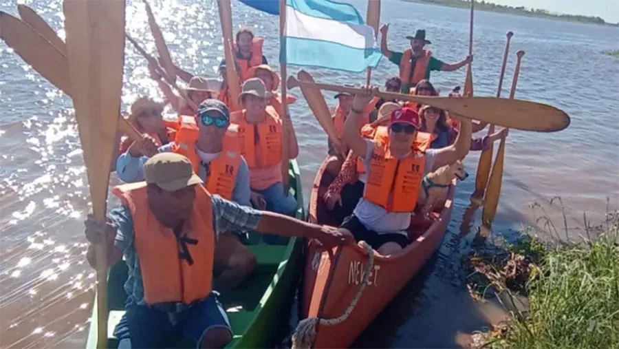 Se inició ayer la campaña “Remar Contracorriente” por el agua y la vida, que se desarrollará durante 22 días por el Paraná en defensa de sus aguas y biodiversidad.