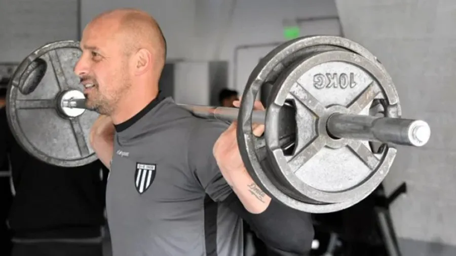 El paranaense Renzo Vera renovará contrato con Gimnasia de Mendoza