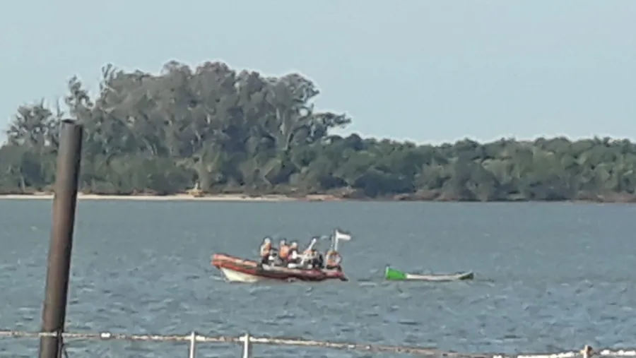 rescate en el río Uruguay
