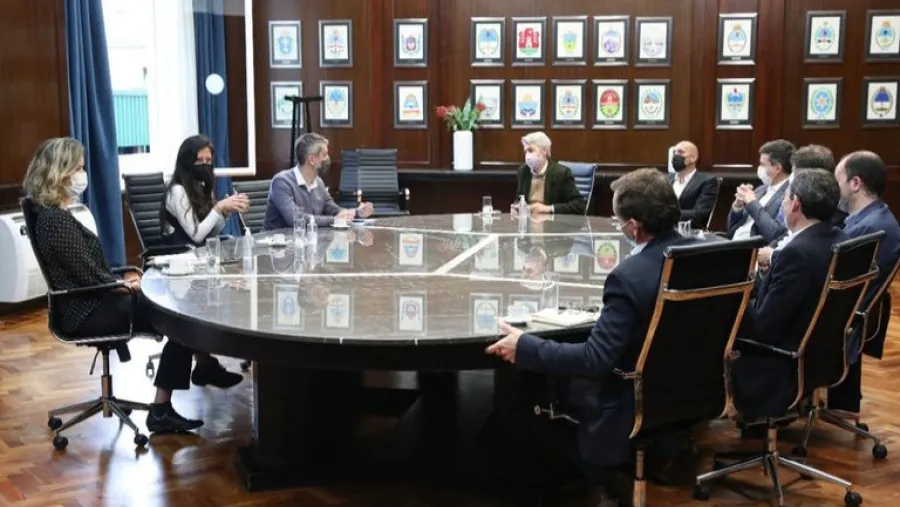 El gobierno pidió a supermercados contener aumentos por fuera de los controles de precios