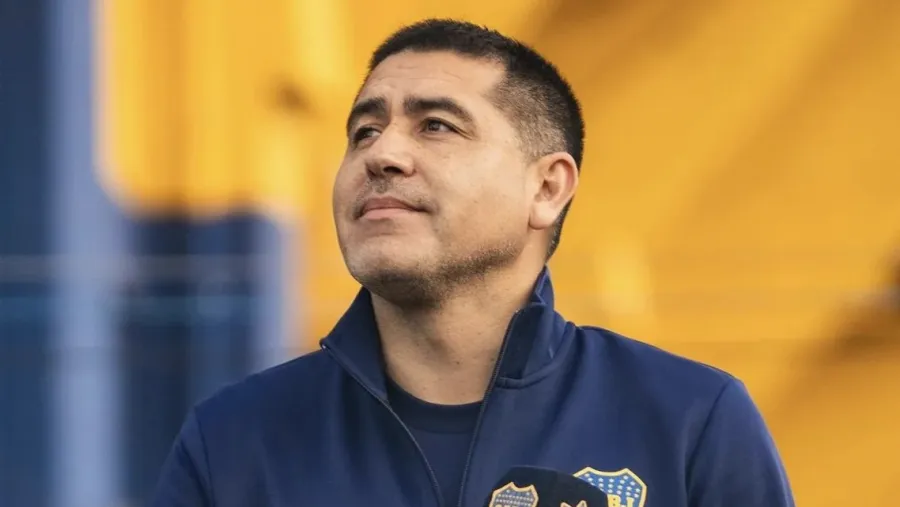 Juan Román Riquelme confirmó que Mariano Herrón va a dirigir "hasta el final del torneo”