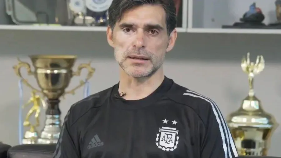 Ayala dijo que el retiro de Agüero “es muy fresco” para hablar de su futuro con Argentina