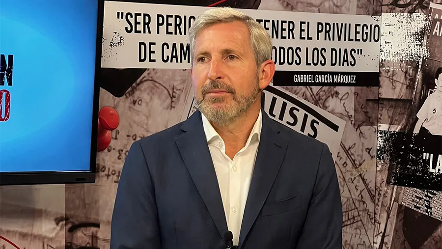 El gobernador Rogelio Frigerio reconoció que “estamos pasando un momento solamente comparable con el 2001, y en ese sentido es que reclamo la austeridad, la prolijidad, la transparencia”. El gobernador Rogelio Frigerio reconoció que “estamos pasando un momento solamente comparable con el 2001, y en ese sentido es que reclamo la austeridad, la prolijidad, la transparencia”.