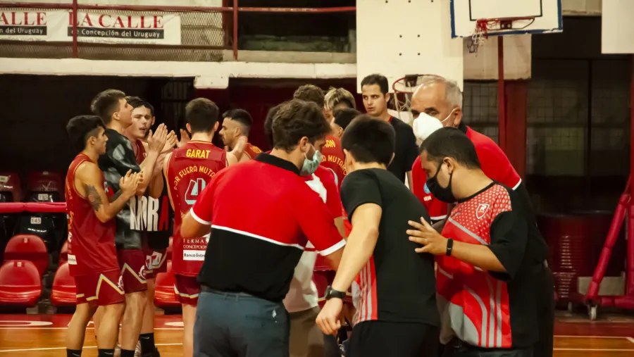 Rocamora irá por la recuperación ante Lanús en un duelo con urgencias similares Rocamora irá por la recuperación ante Lanús en un duelo con urgencias similares