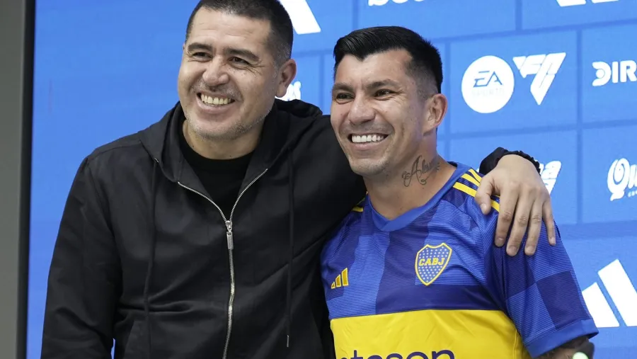 Gary Medel: “Me siento muy feliz y muy convencido con lo que quiero hace en Boca”