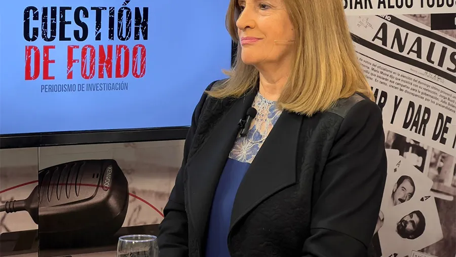 La intendenta de Paraná, Rosario Romero, anunció que en septiembre se iniciará el proceso licitatorio para adjudicar la concesión del transporte público de pasajeros y bregó para que haya muchas empresas y no se depende de una sola. La intendenta de Paraná, Rosario Romero, anunció que en septiembre se iniciará el proceso licitatorio para adjudicar la concesión del transporte público de pasajeros y bregó para que haya muchas empresas y no se depende de una sola.