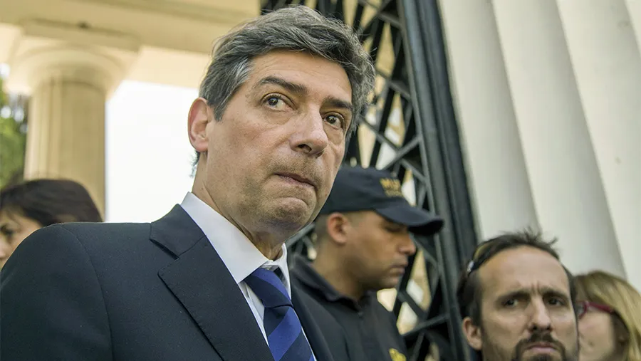 Horacio Rosatti quedó involucrado por los chats “de asesoramiento” entre su colaborador de máxima confianza, Silvio Robles, y el ministro de Seguridad de la ciudad de Buenos Aires, Marcelo D´ Alessandro. Horacio Rosatti quedó involucrado por los chats “de asesoramiento” entre su colaborador de máxima confianza, Silvio Robles, y el ministro de Seguridad de la ciudad de Buenos Aires, Marcelo D´ Alessandro.
